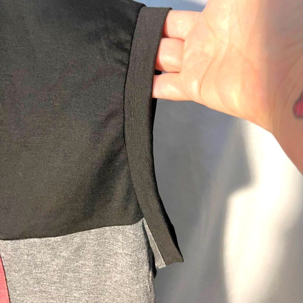 Bloomchic Womans Color Blocked T shirt - NWT - Size 18/20 - Picture 4 of 8